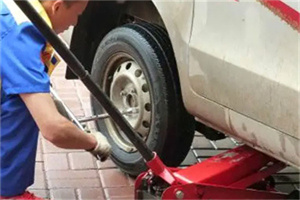 台儿庄附近拖车24小时服务热线电话